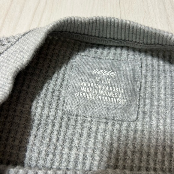 Aerie Oversized Gray Waffleknit Brooklyn Graphic Crewneck Sweatshirt Size Medium - Picture 4 of 5